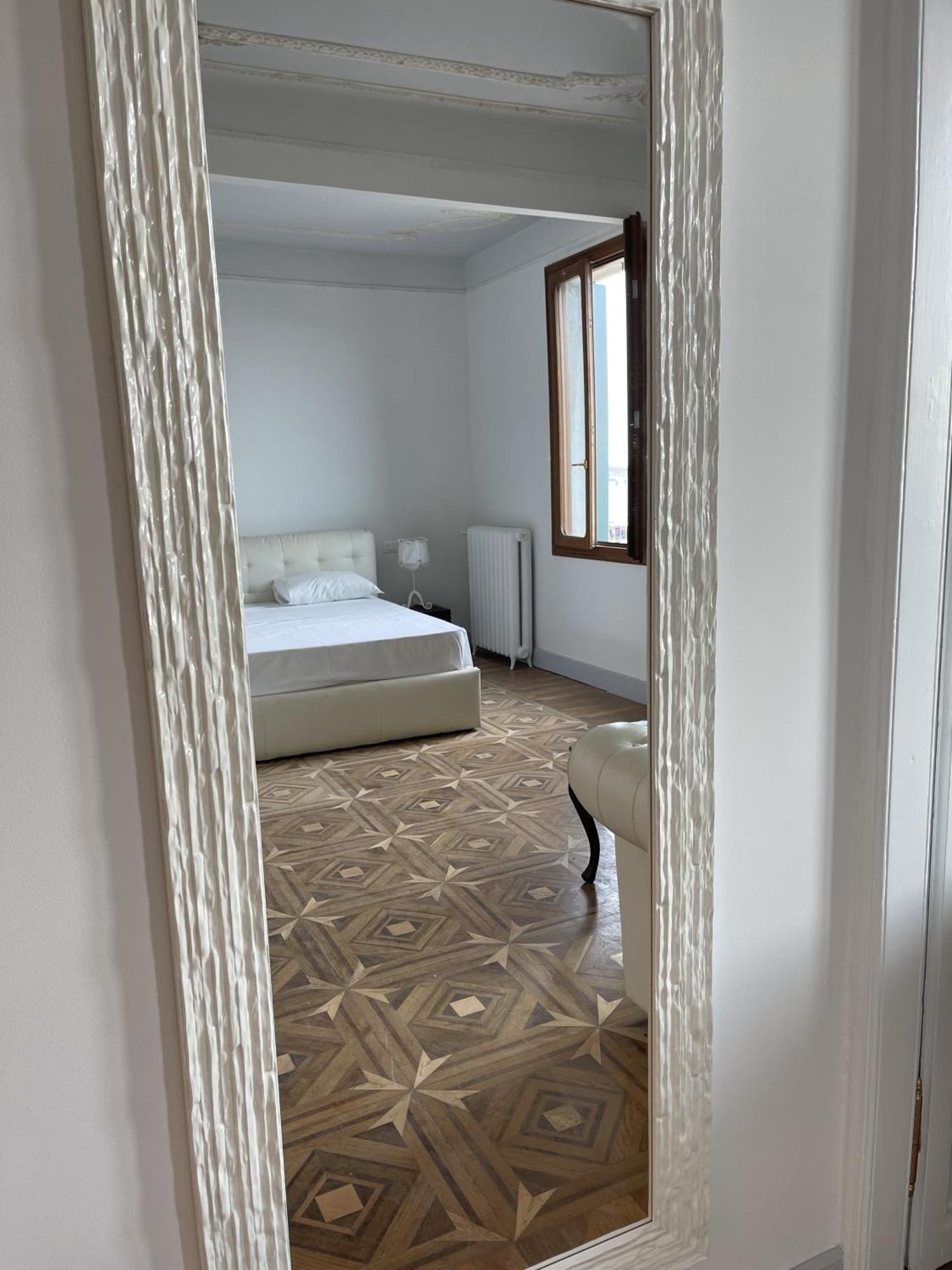 The B Collection - San Marco Riva Schiavoni Lägenhet Venedig Exteriör bild